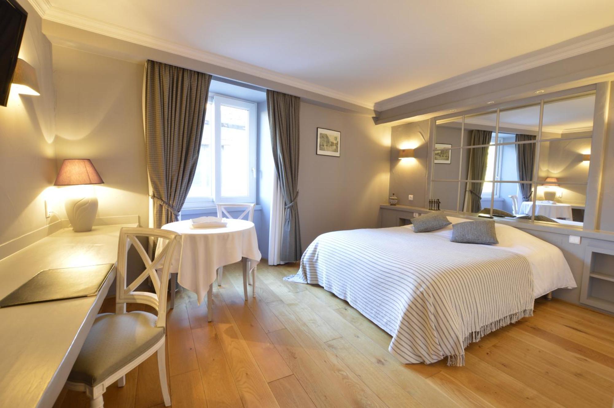 Le Soleil D'Or Hotel Joinville Exterior photo